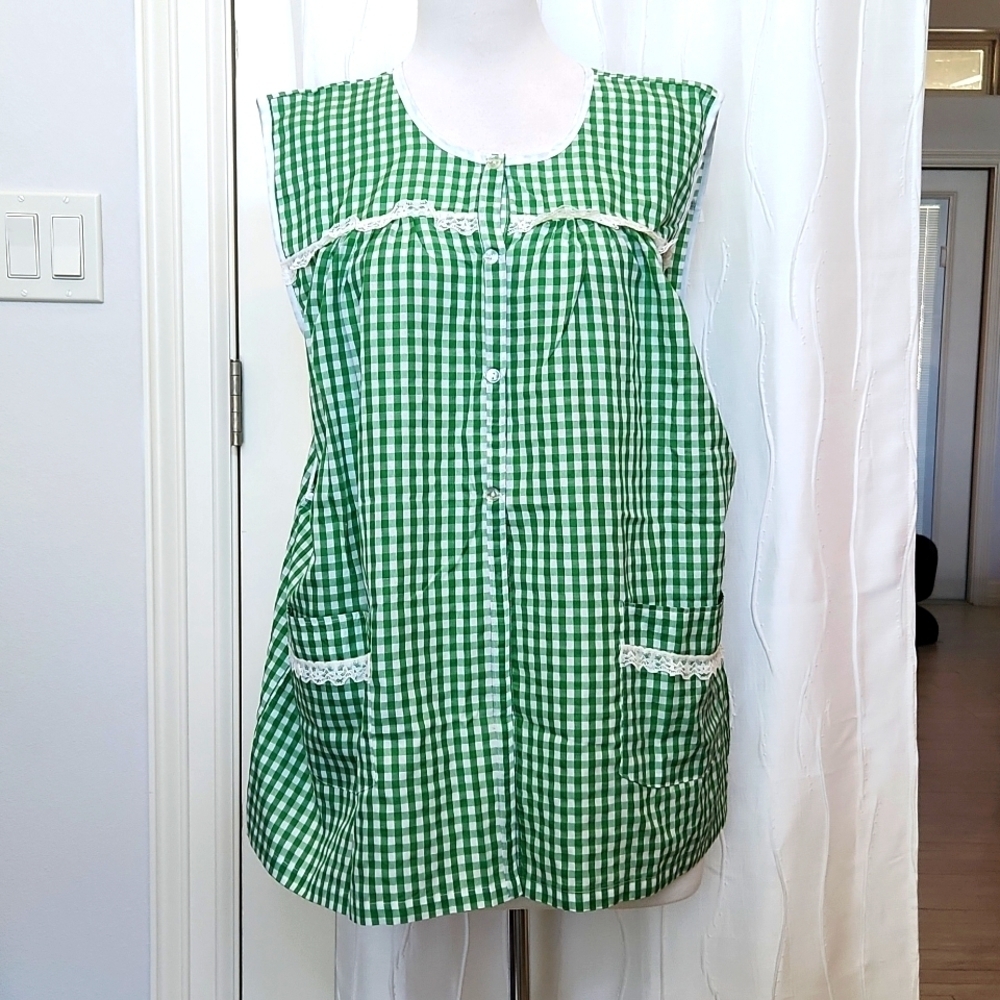 Vintage Green Plaid Button Smock Apron